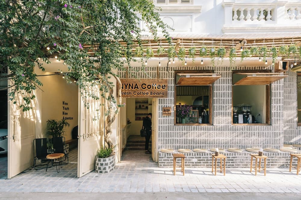 UNIQUE Creative Apartment w ROOFTOP Garden