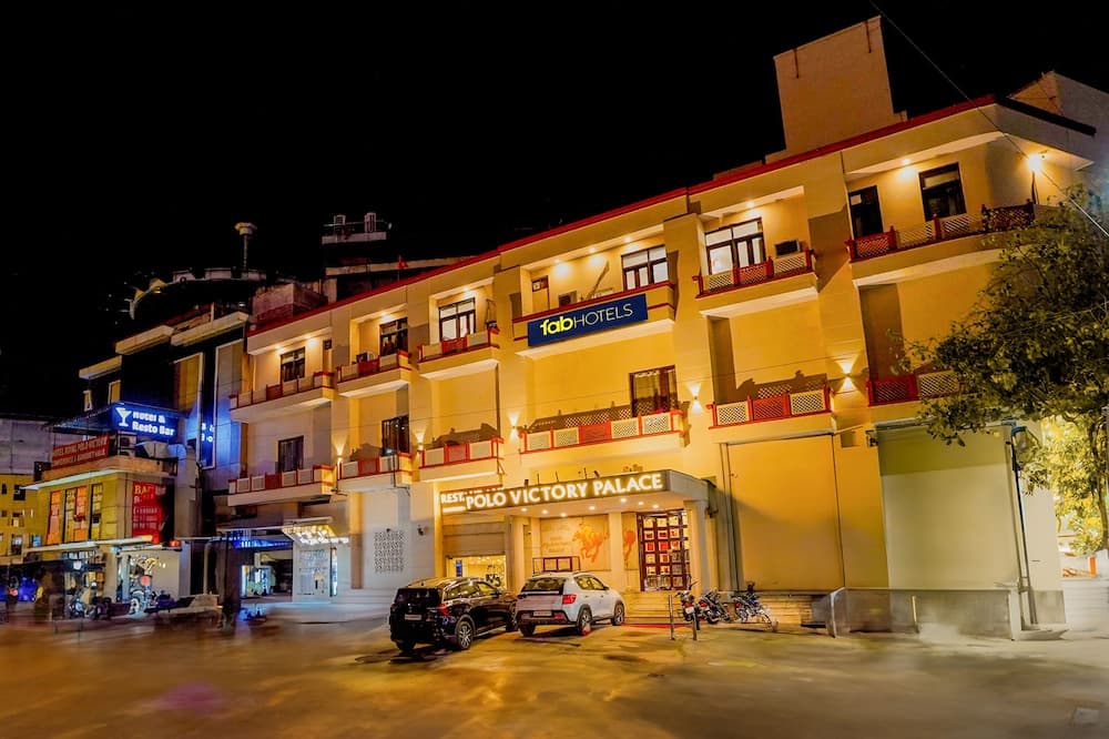 Fabhotel Polovictory Palace