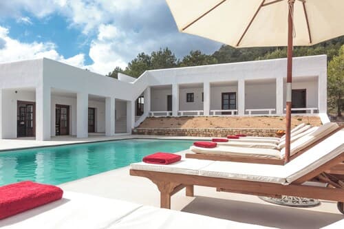 San Josep 6-bed Villa, Sleeps 14, Pool & Sea View