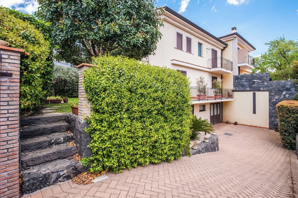 Sliqua House by Wonderful Italy