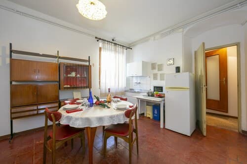 Sergio Il Gufo- Flowers - Historic Center