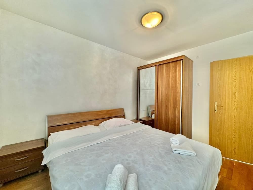 Family three bedroom Apartment Petrovac