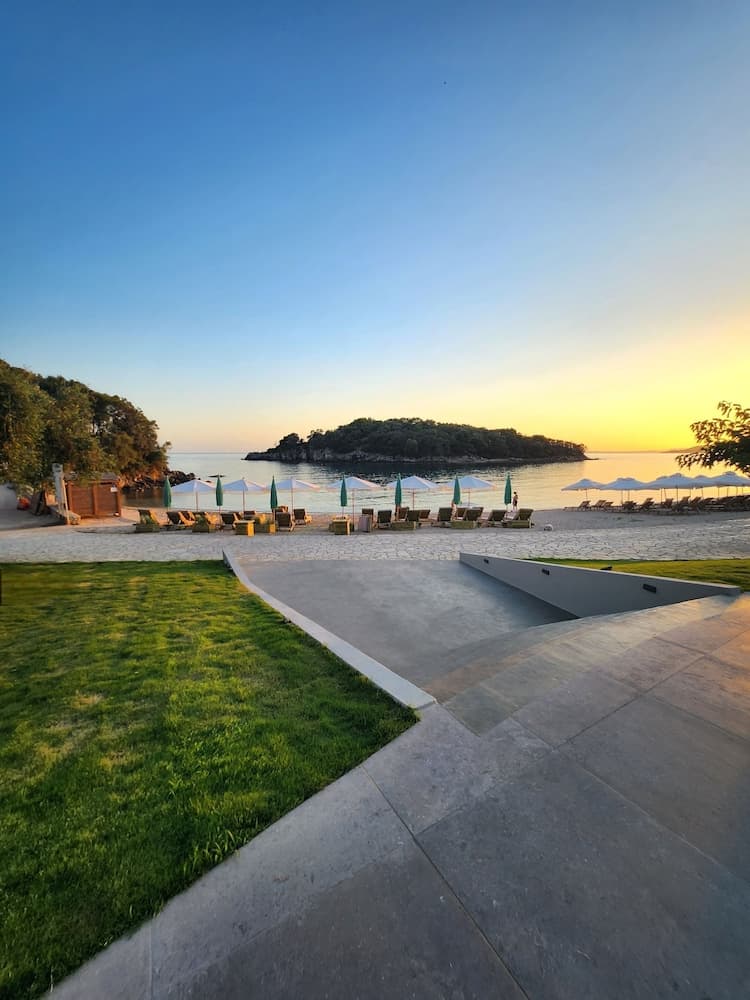 Arete Lifestyle Hotel