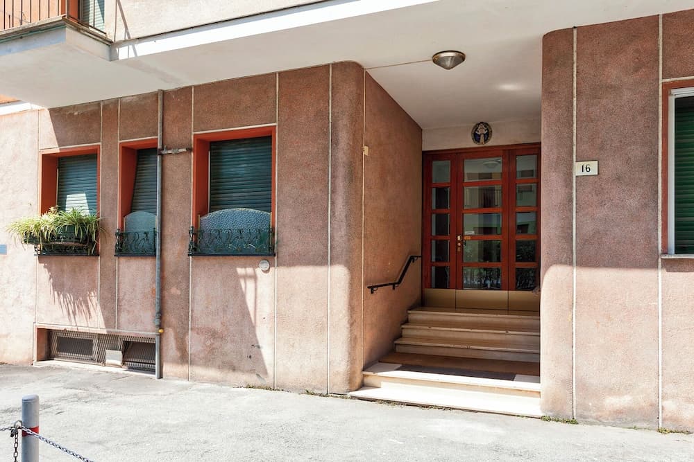 Konaklama yerinin ön cephesi