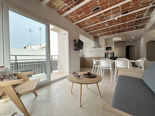Arago 273 in Roses With 2 Bedrooms and 2 Bathrooms