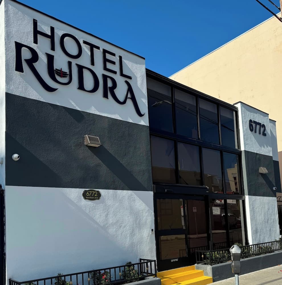 Hotel Rudra - Hollywood