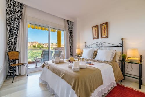 View Of The Sun Apartment With Pool