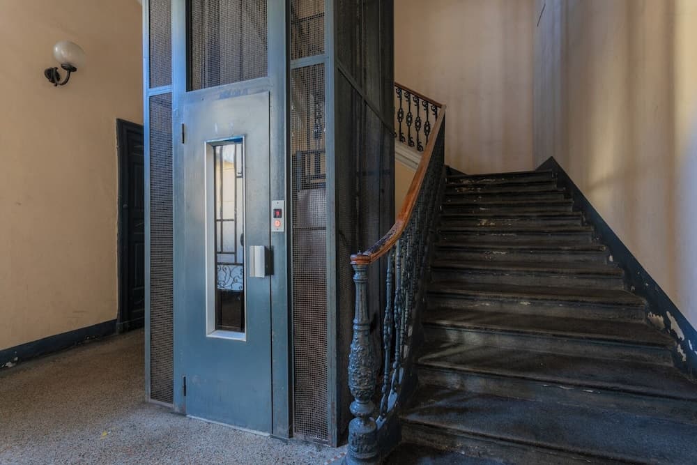 Graffiti Apartment by Wonderful Italy