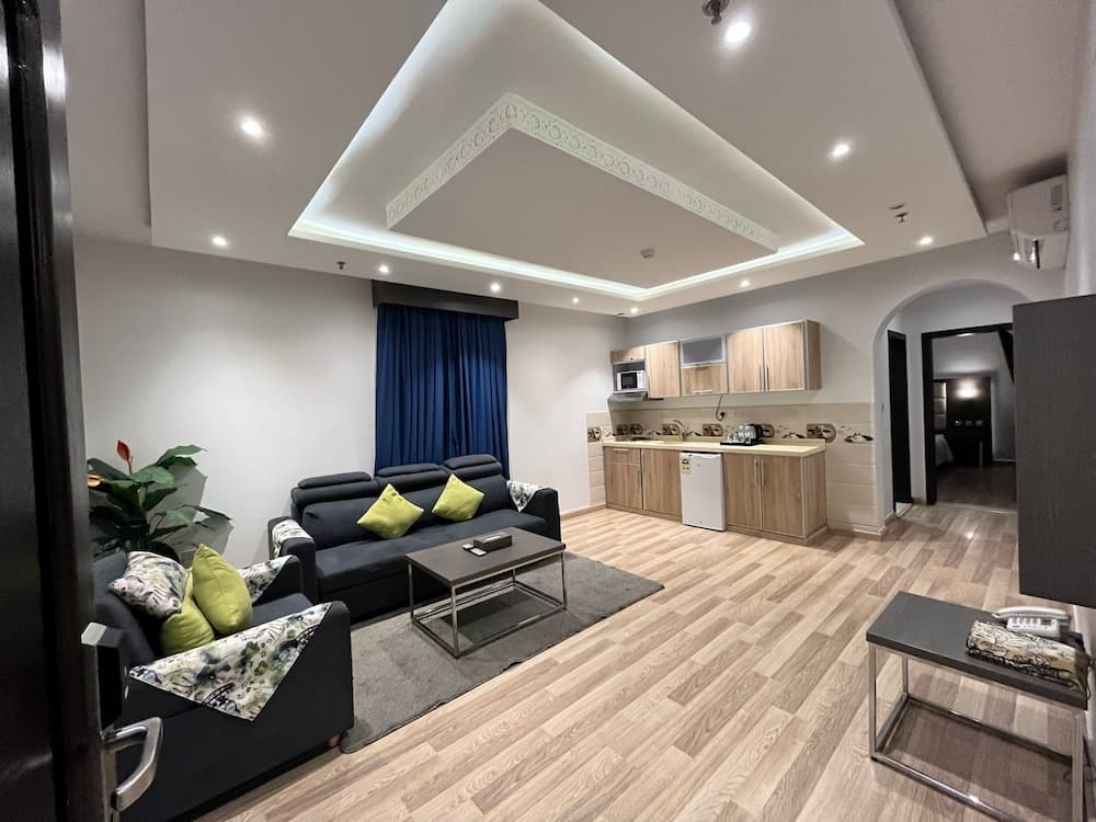 Holiday Plus Al Marwa