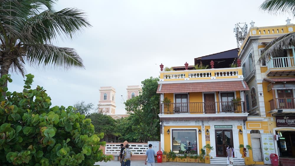 La Plage SeaView Suites