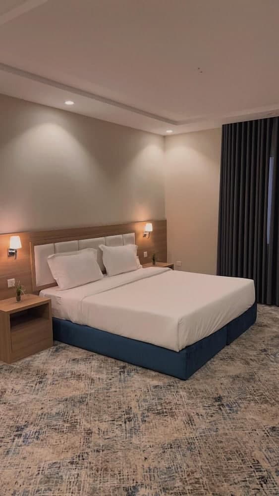 Holiday Plus Mishrifah Apartments