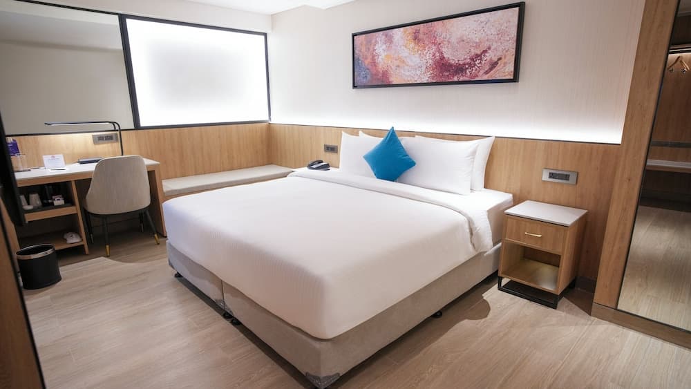 Transit by Encalm - Nap and Shower