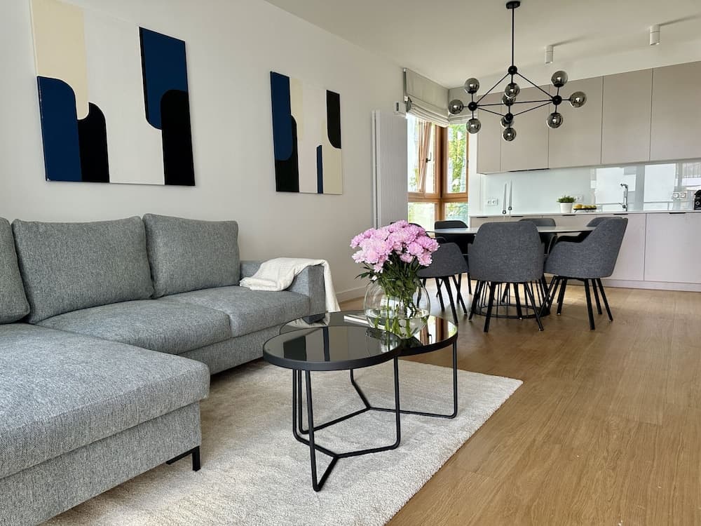 Wola Apartment by Renters Prestige
