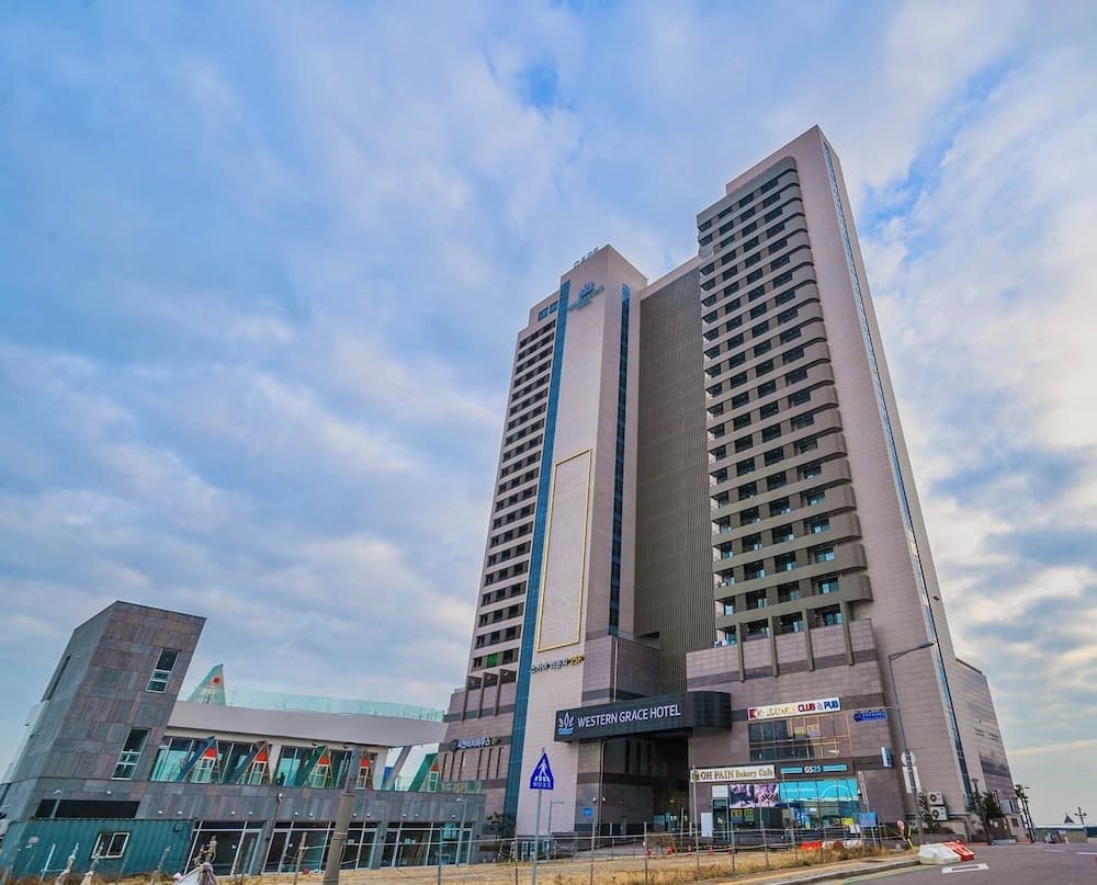 sky & sea hotel