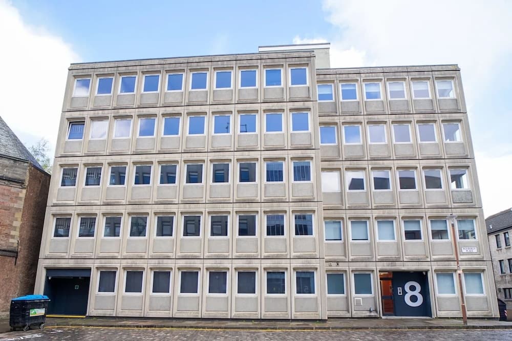 8 Roxburgh