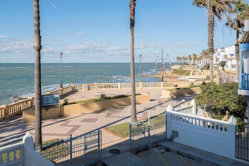 El Paseo Del Faro in Chipiona