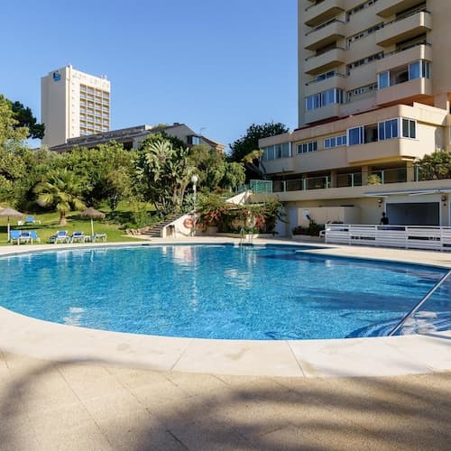 Marbella Este Next Marriott and Nikki B