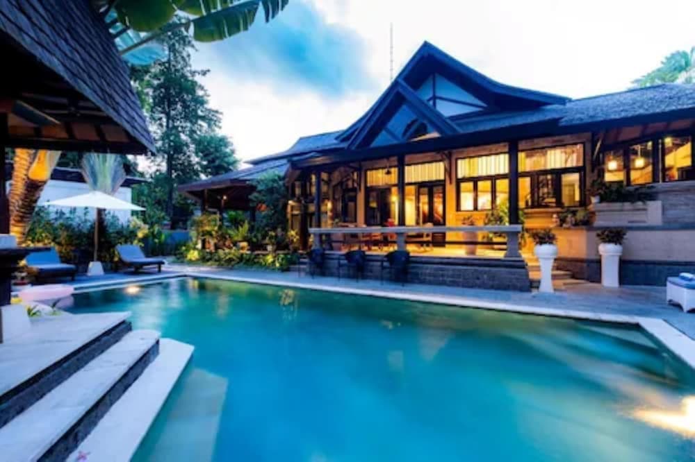Villa Frangipani Seminyak