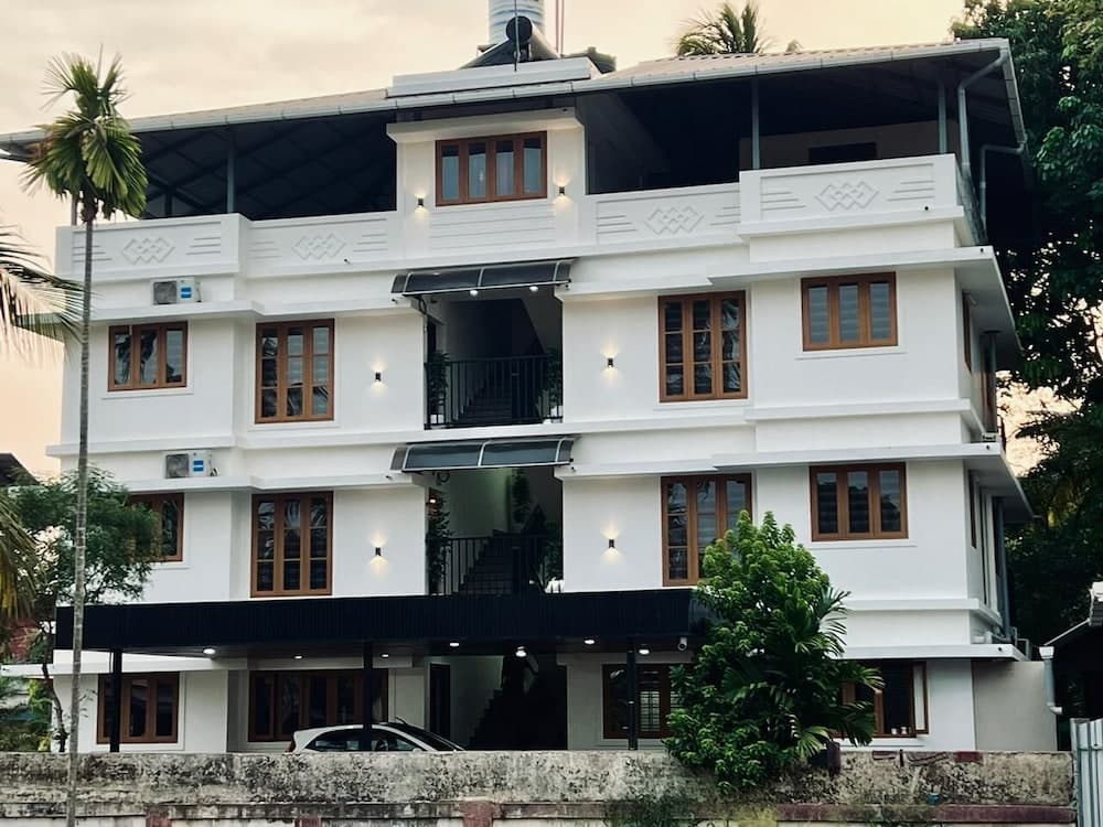 Konaklama yerinin ön cephesi