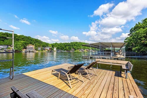 The Lake Shack Waterfront Life