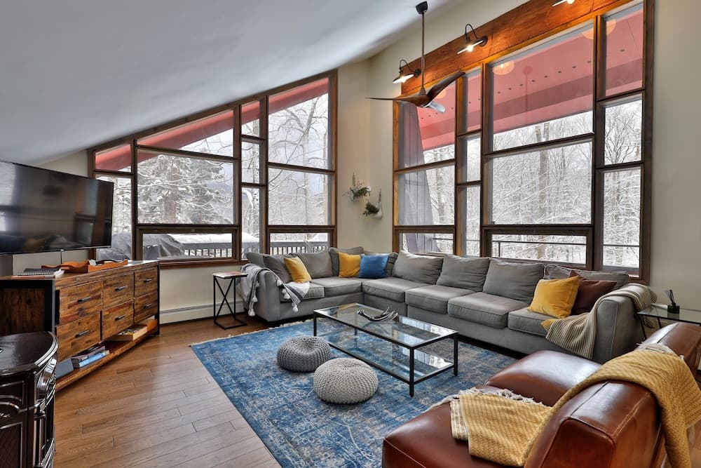 Whitetail Chalet 4 Bedroom Home