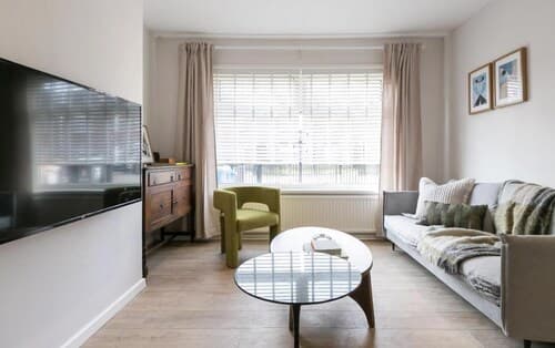 Spacious 4 Bedroom House Sleeps 8