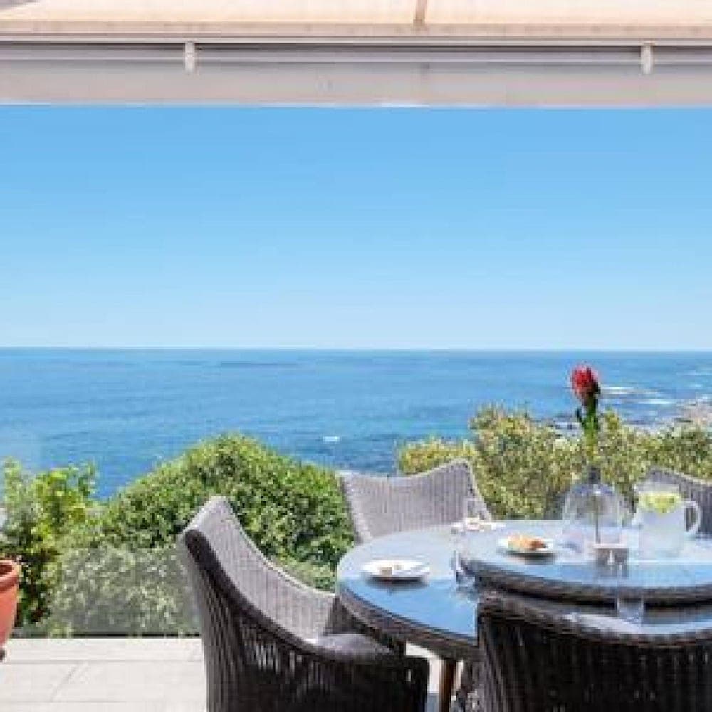 Beachy Apartment w Pool Ocean Views Beach Steps