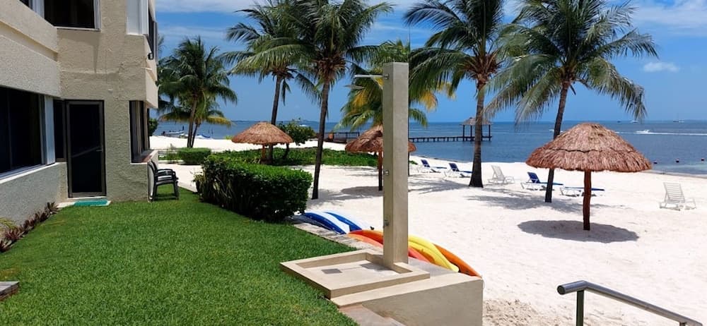 Oceanfront Condo at Unique Location