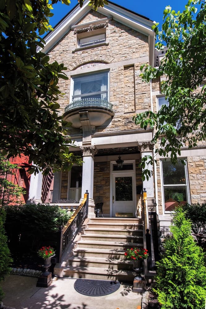 Central Park Bed & Breakfast