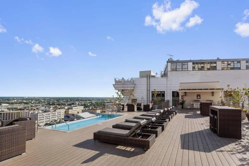 Elegant Condos in NOLA with Rooftop Pool