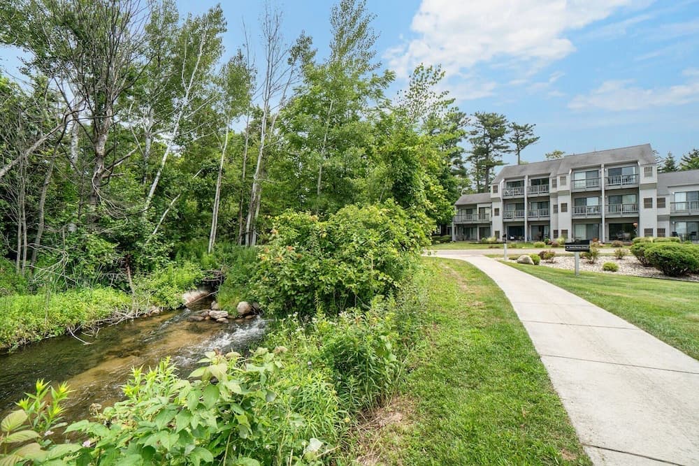 Sunset View Studio Condo The Shores 5587