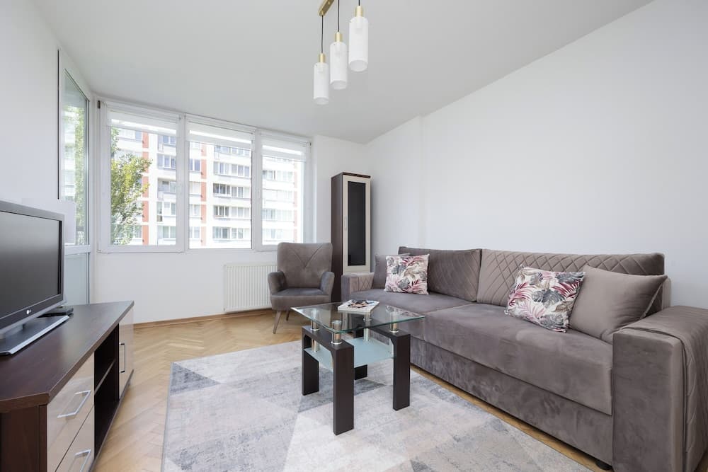 Apartment Warsaw Królewska by Renters