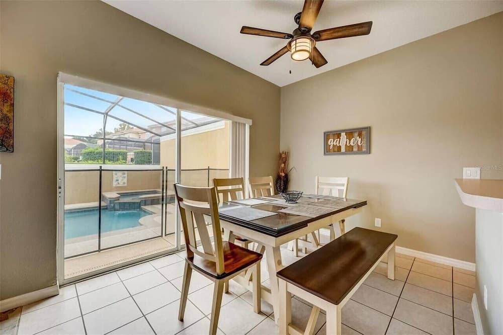 Last Minute Deal! Free Pool Heat! Encantada 87