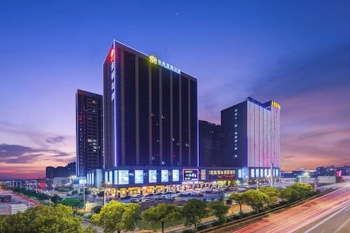 Poltton International Apartment (Foshan Flower World Tanzhou Exhibition)
