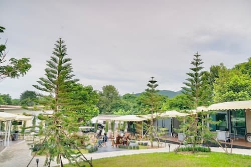 Wonder Mountain Resort