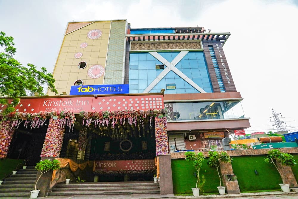 Fabhotel Kinsfolk