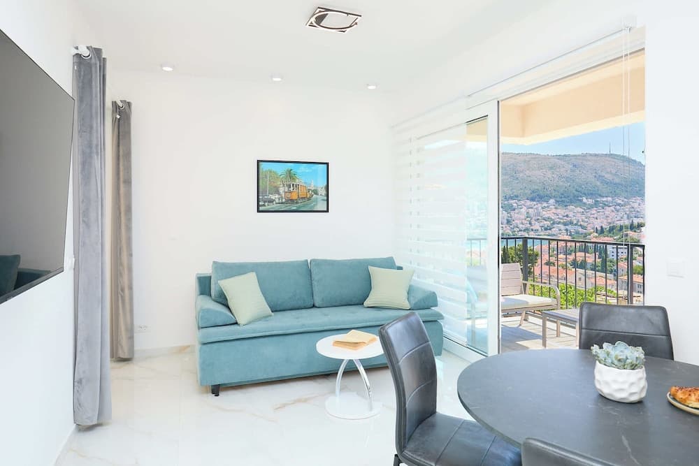 Hedera Estate, Hedera A48