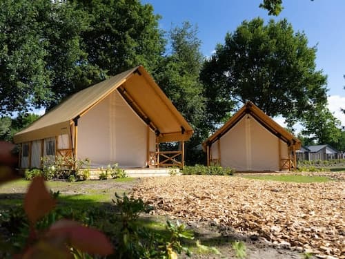 Tent Lodge With Bathroom and Airco, Near a Lake
