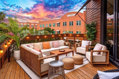 2BR Designer Condo East Downtown Austin