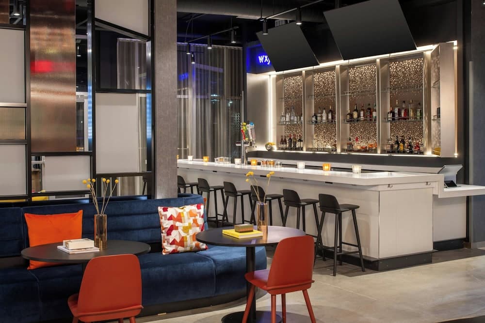 Aloft Sacramento Airport Natomas