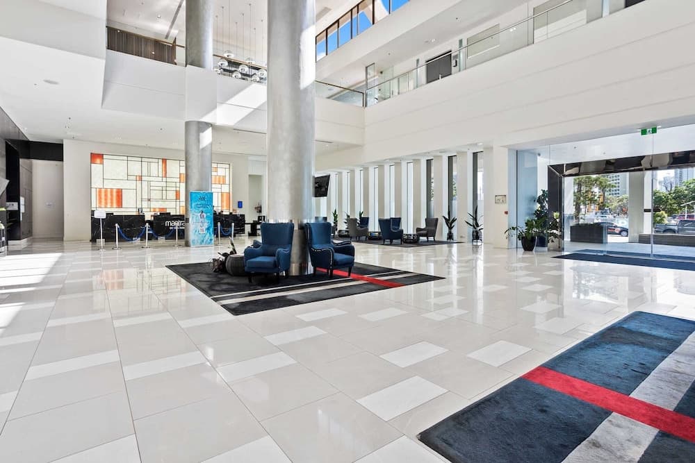 Ocean View Surfers Paradise Studio Suite