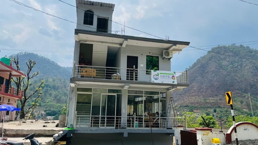 Goroomgo Kaffal Hotel and Restaurant Rudraprayag