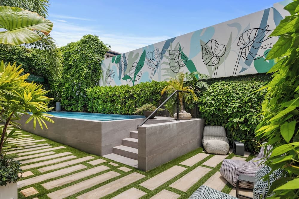 The Weekender by Otium