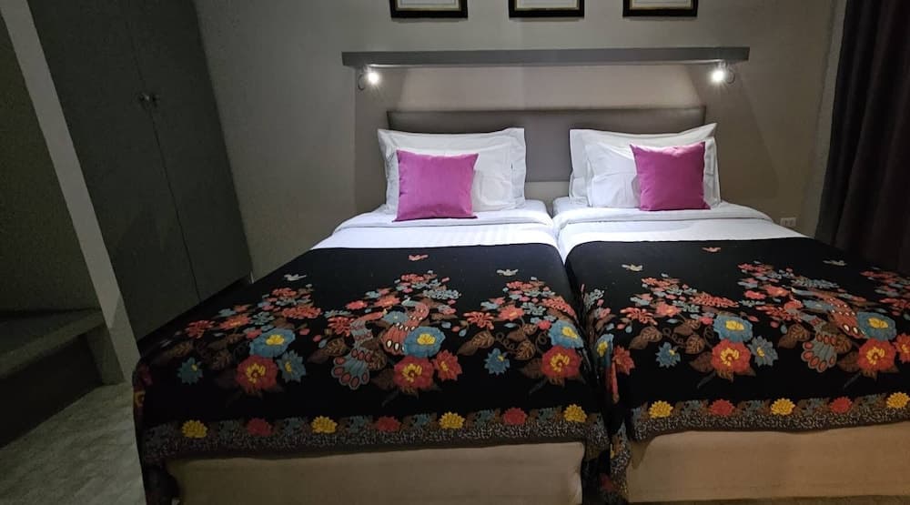 Casa Sakoo NaiThon Beach Villa