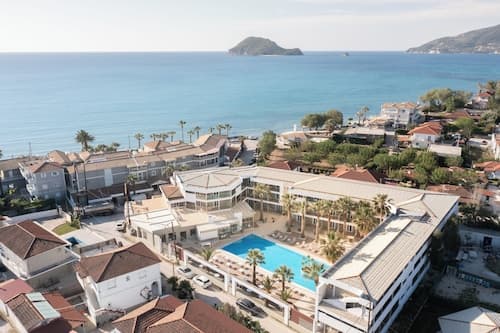 Cameo Beach Resort