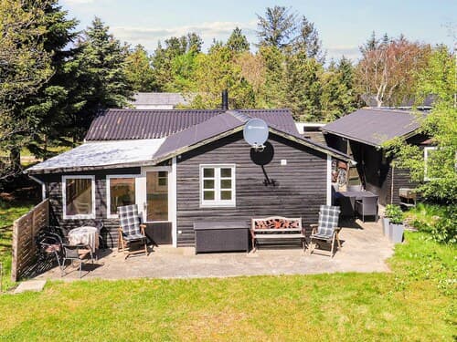 6 Person Holiday Home in Blokhus