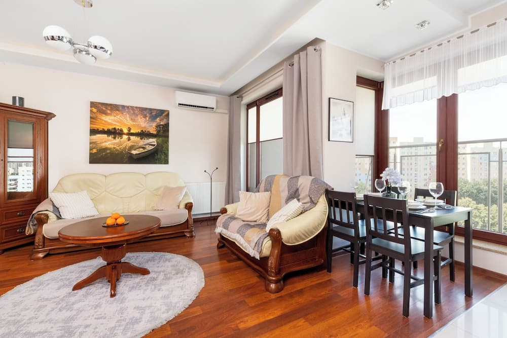 Traditional Gdansk Apartment by Renters