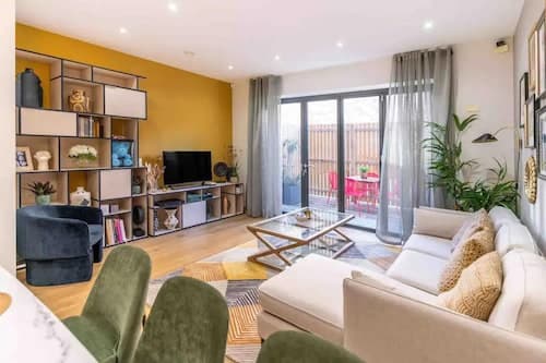 London Oasis - Spacious 4 Bedroom House