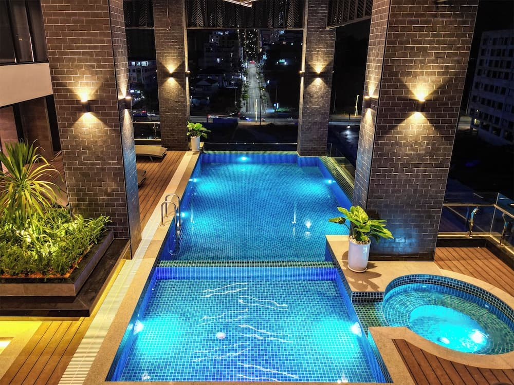 Grand La Vogue Hotel & Casino