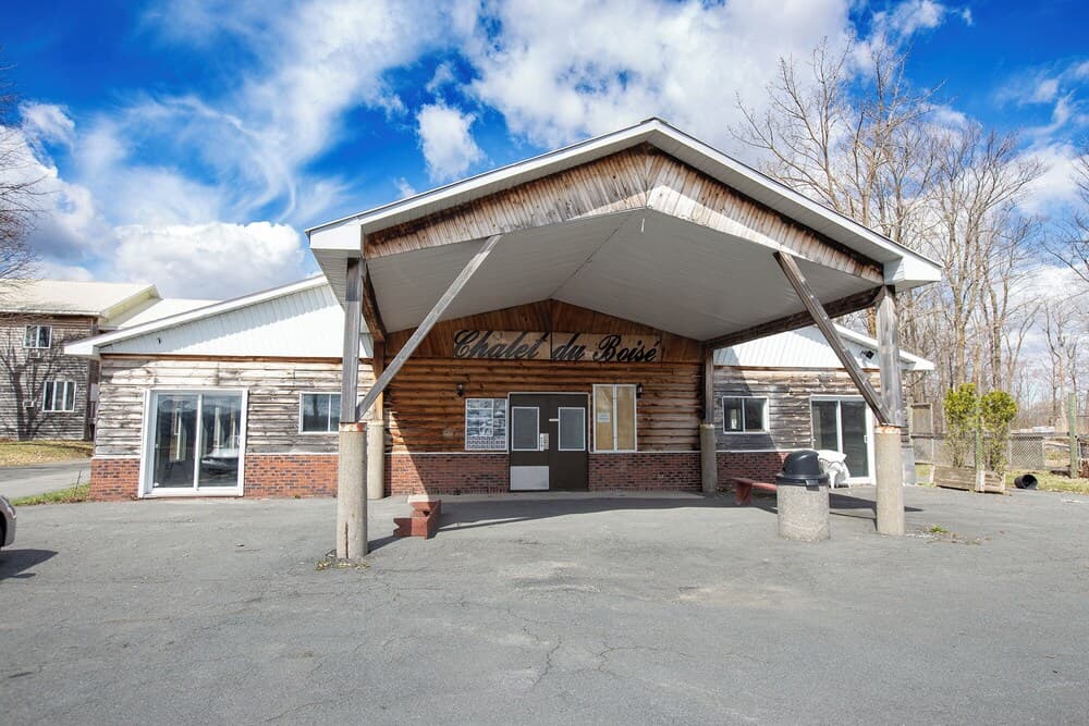 Room in Guest Room - Private Room3 Autonomous South Bank Urban Countryside - A11